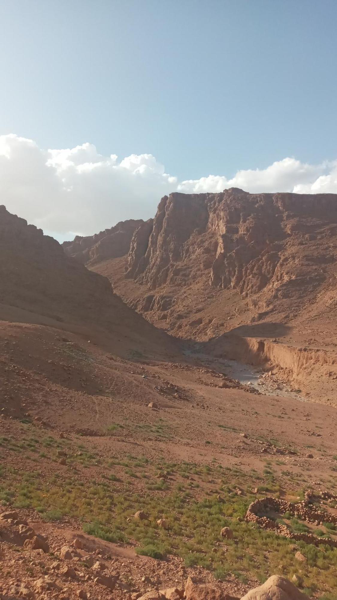Auberge Ali Todra A Natural Oasis 廷吉尔 外观 照片